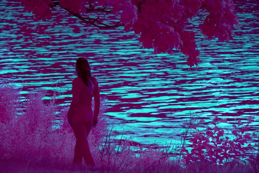 Suntje Sagerer – Mixed-Media & AI Artist | Minimal Art Gallery (MAG)